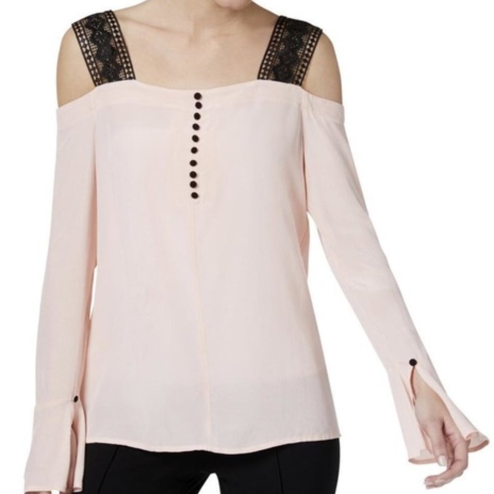 YYIGAL NWT Cold Shoulder Top Size XL